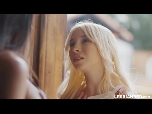 ❤️ Nighean a 'tighinn dhachaigh beagan mhìosan an dèidh sin agus a' crìochnachadh suas ag ithe a h-stepmom's pussy ️ Porno aig gd.classicmebel21.ru