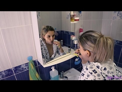 ❤️ Bidh Hack le òga ann am pajamas a’ crìochnachadh cum beòil ann an asal - letty black ️ Porno aig gd.classicmebel21.ru